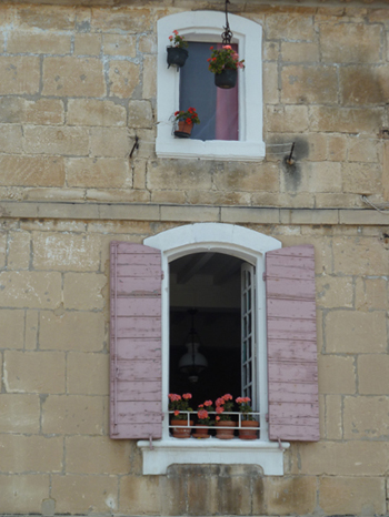 Arles